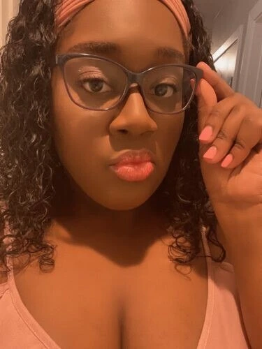 Violet_98 Profile image 2