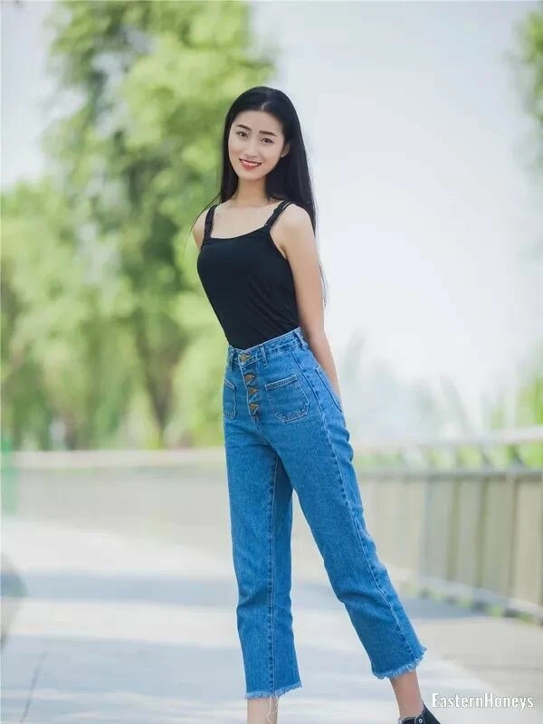 Yan Huang Profile image 2