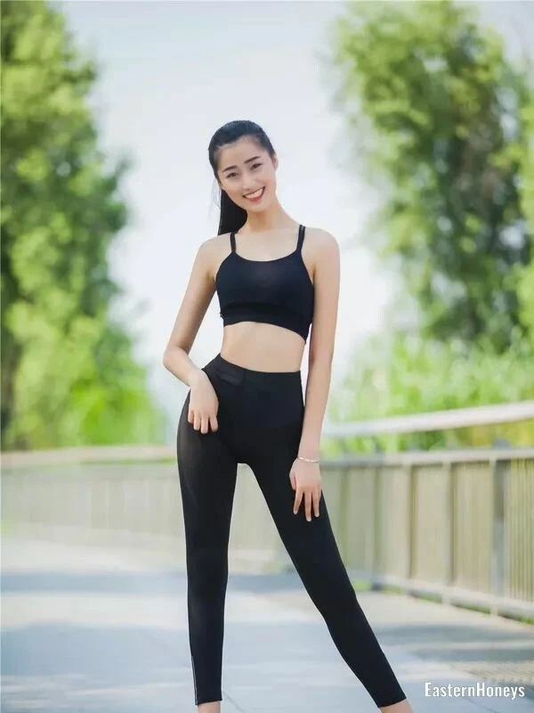 Yan Huang Profile image 4