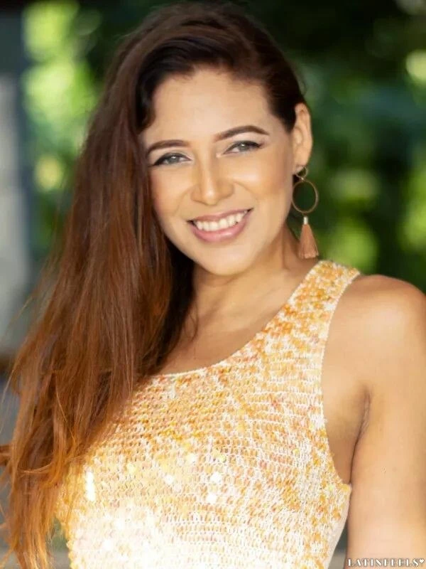 Nadia Profile image 1
