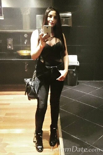 Nataly Profile image 1