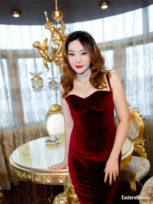 Alice Profile image 3